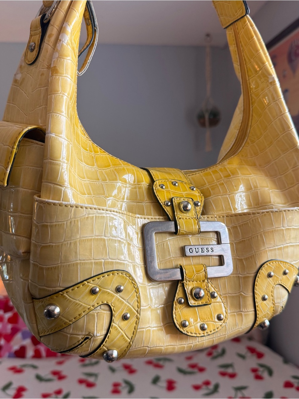 Y2K Vintage GUESS Yellow Croc-Embossed Shoulder Bag